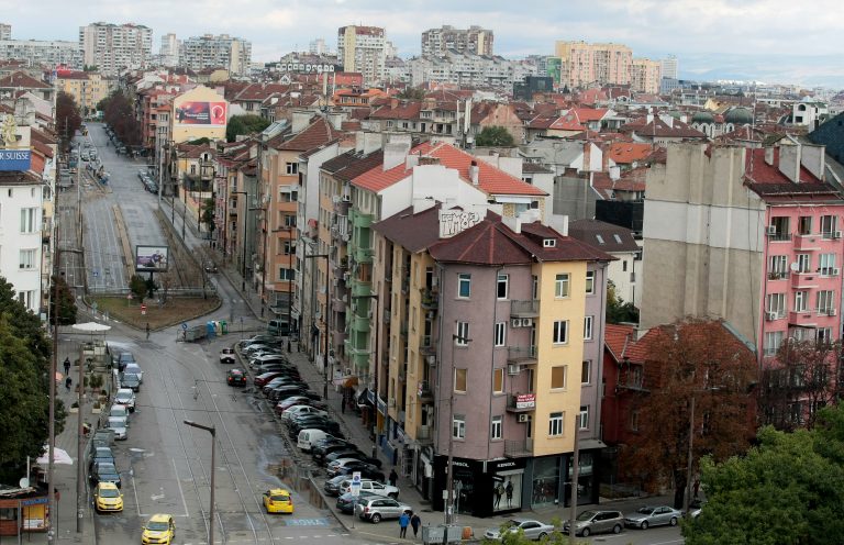 жилищни имоти