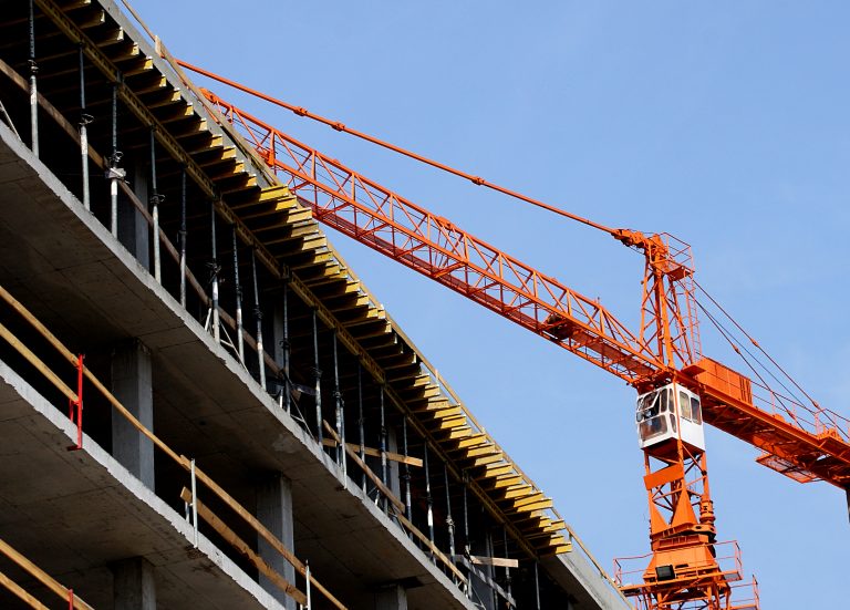 строителство жилища