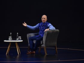 Как Безос заслужи съдбата и богатството си чрез времето, спестено от Amazon