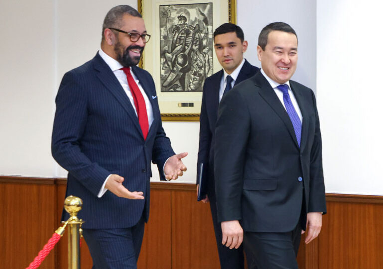 клевърли казахстан