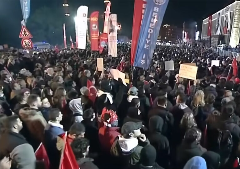 протести турция