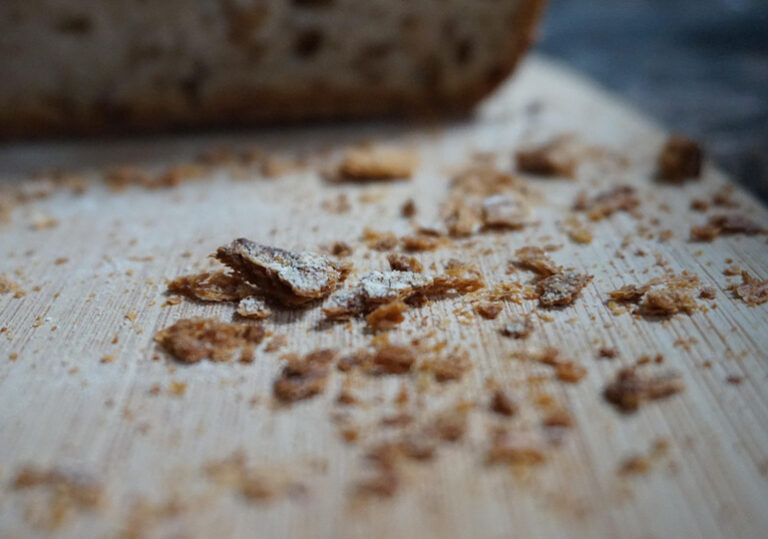 трохи хляб храна